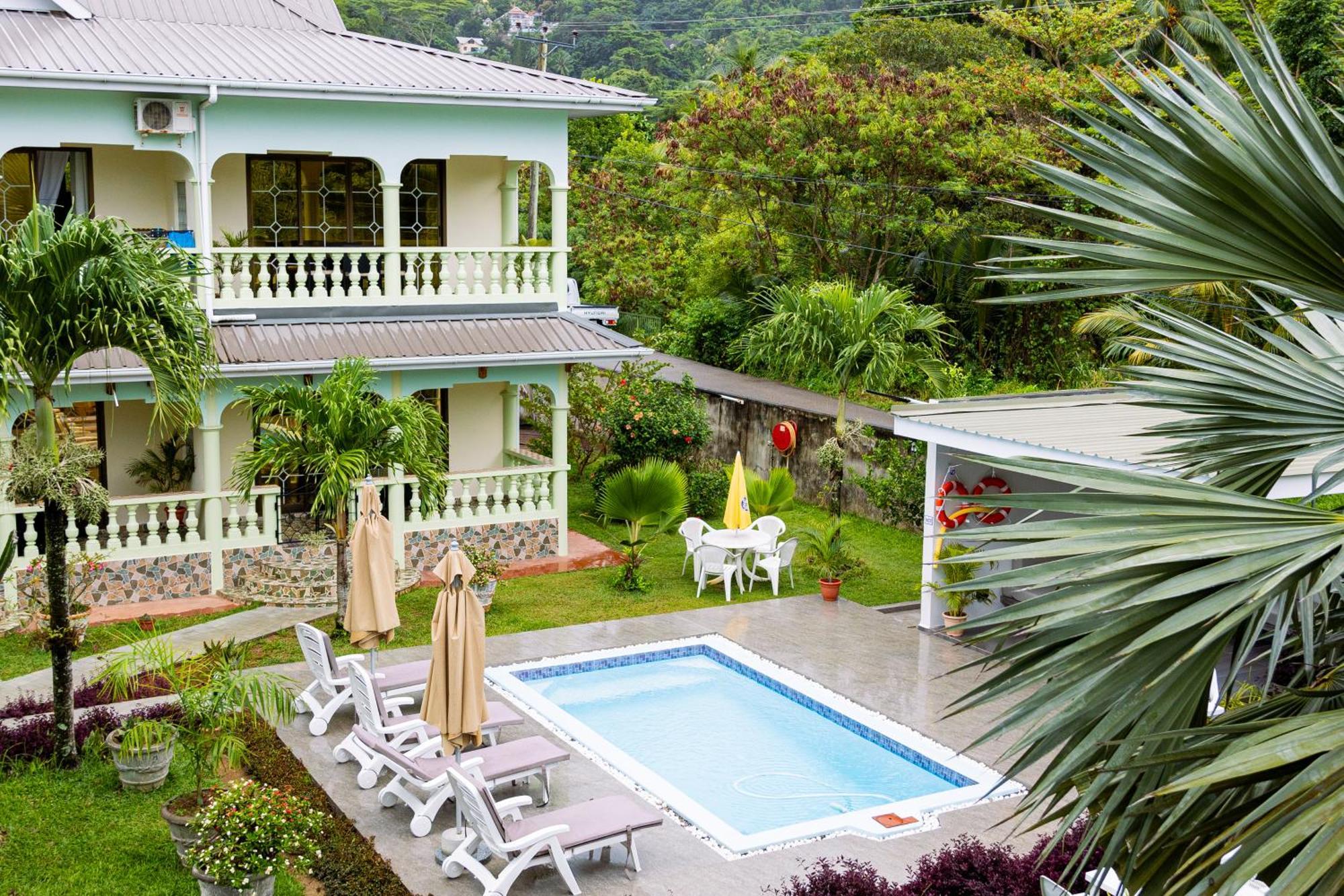 Green Palm Self Catering Anse aux Pins Buitenkant foto