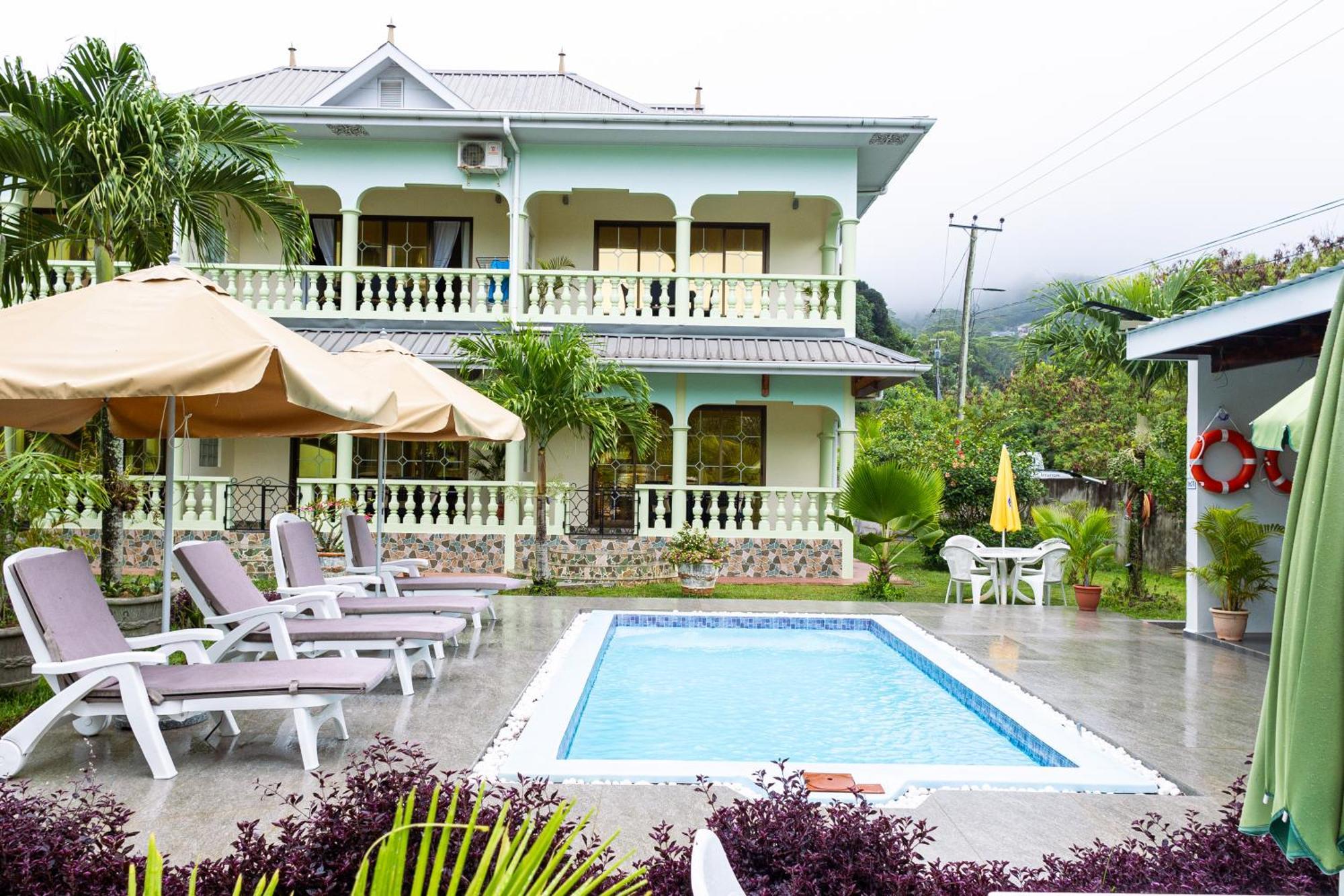 Green Palm Self Catering Anse aux Pins Buitenkant foto