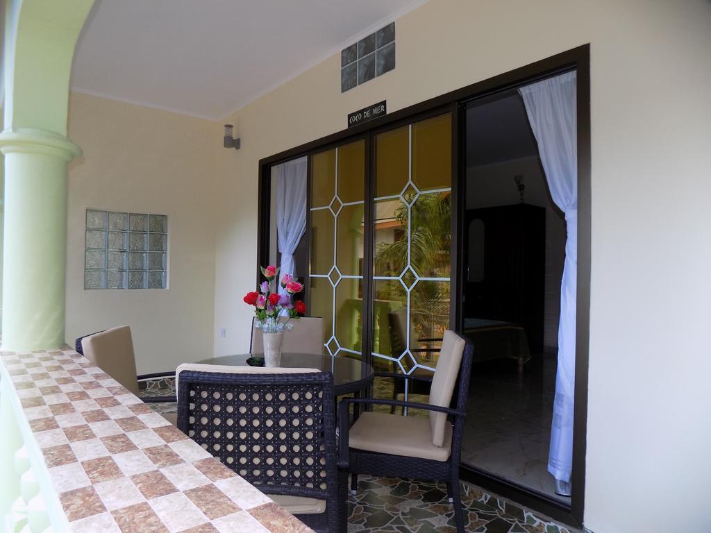 Green Palm Self Catering Anse aux Pins Buitenkant foto