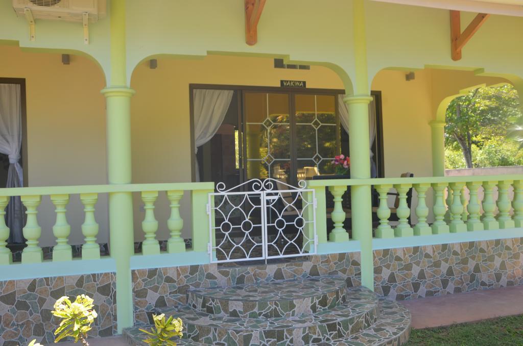 Green Palm Self Catering Anse aux Pins Buitenkant foto